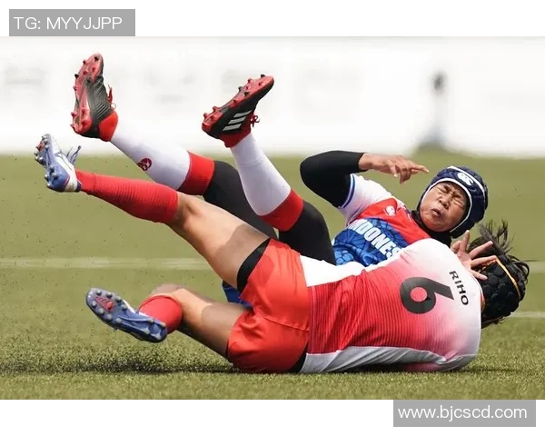 独特风格与激情四溢的黑人足球明星展现个性魅力与运动精神